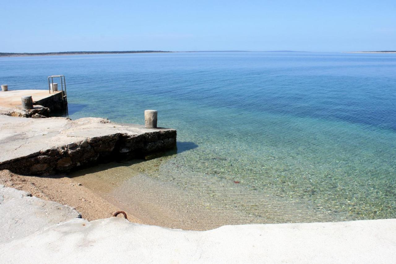 Apartments With A Parking Space Mandre, Pag - 18748 Kolan Exterior foto