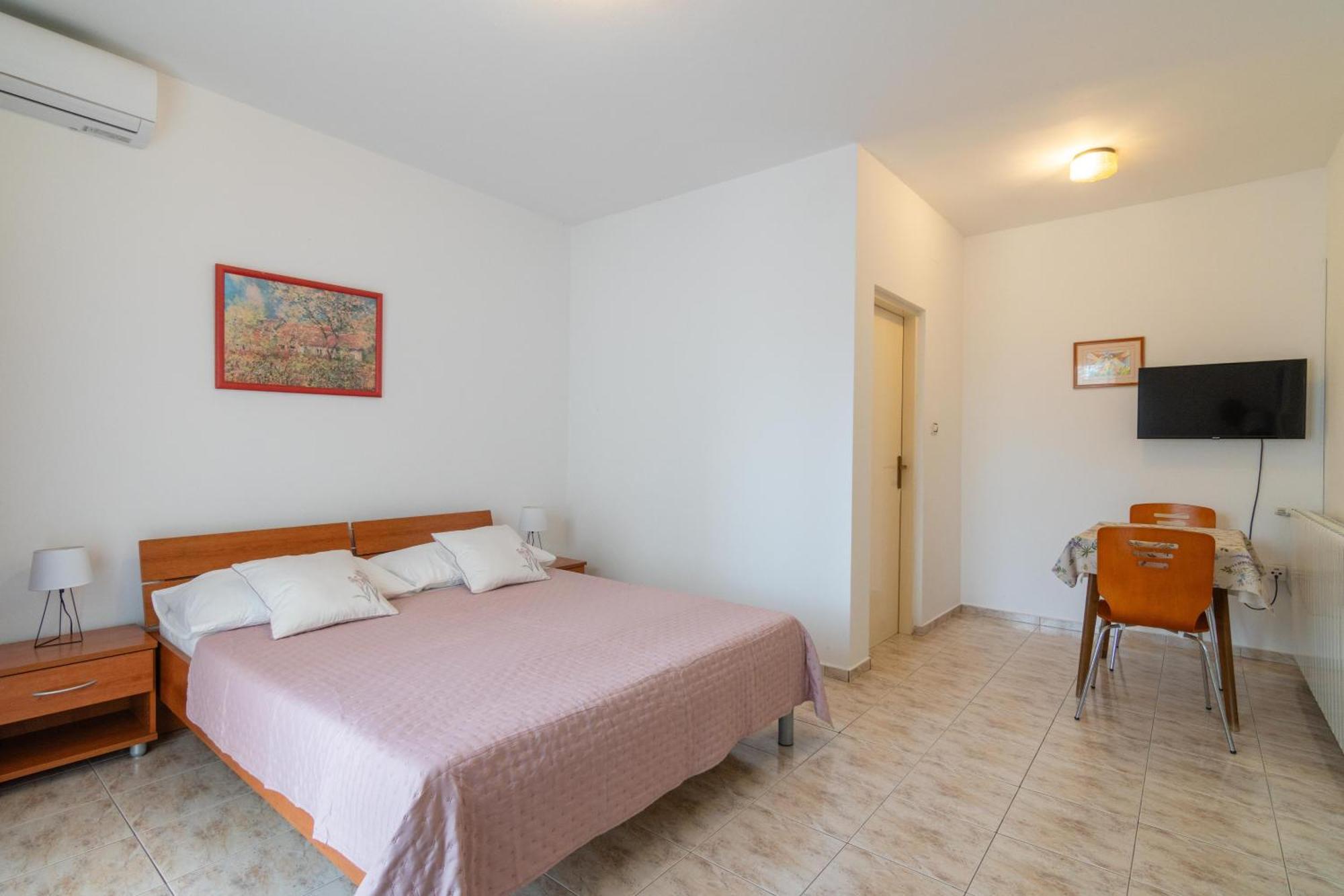 Apartments With A Parking Space Mandre, Pag - 18748 Kolan Exterior foto